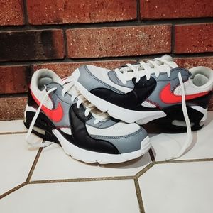 Nike Air Max Excee Reds